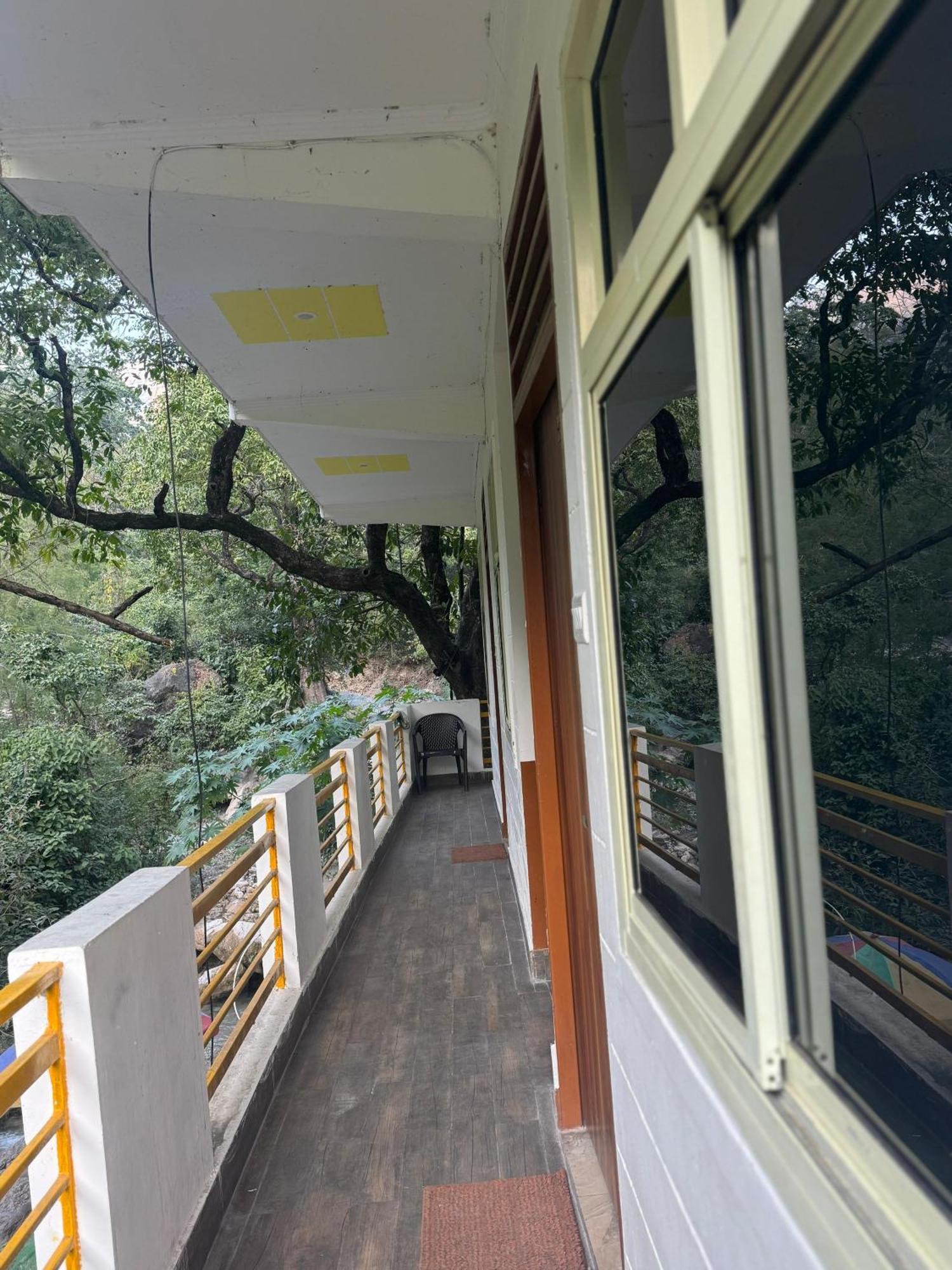 Shivanjal Stay Rishīkesh Esterno foto